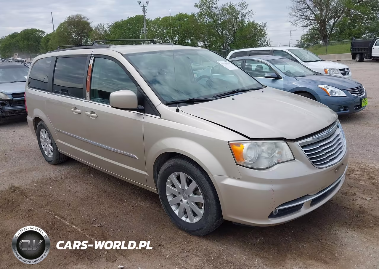 2014 Chrysler Town & Country Touring