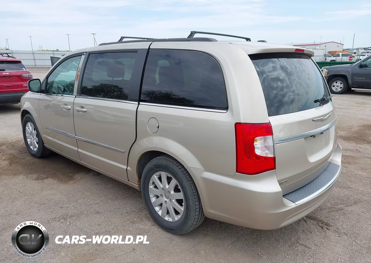 2014 Chrysler Town & Country Touring VIN:2C4RC1BG2ER272657 - 3