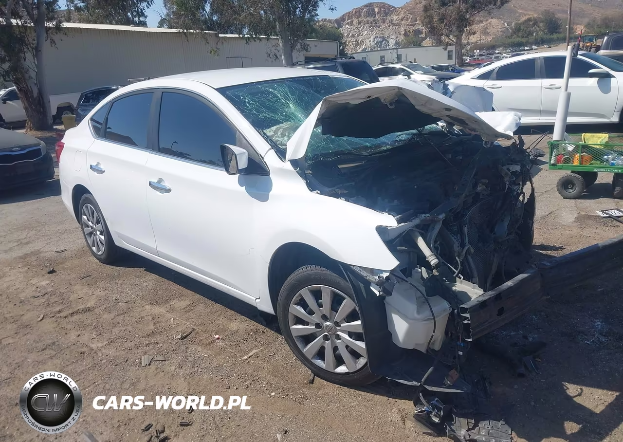 2018 Nissan Sentra S – zdjęcie 1 z 15