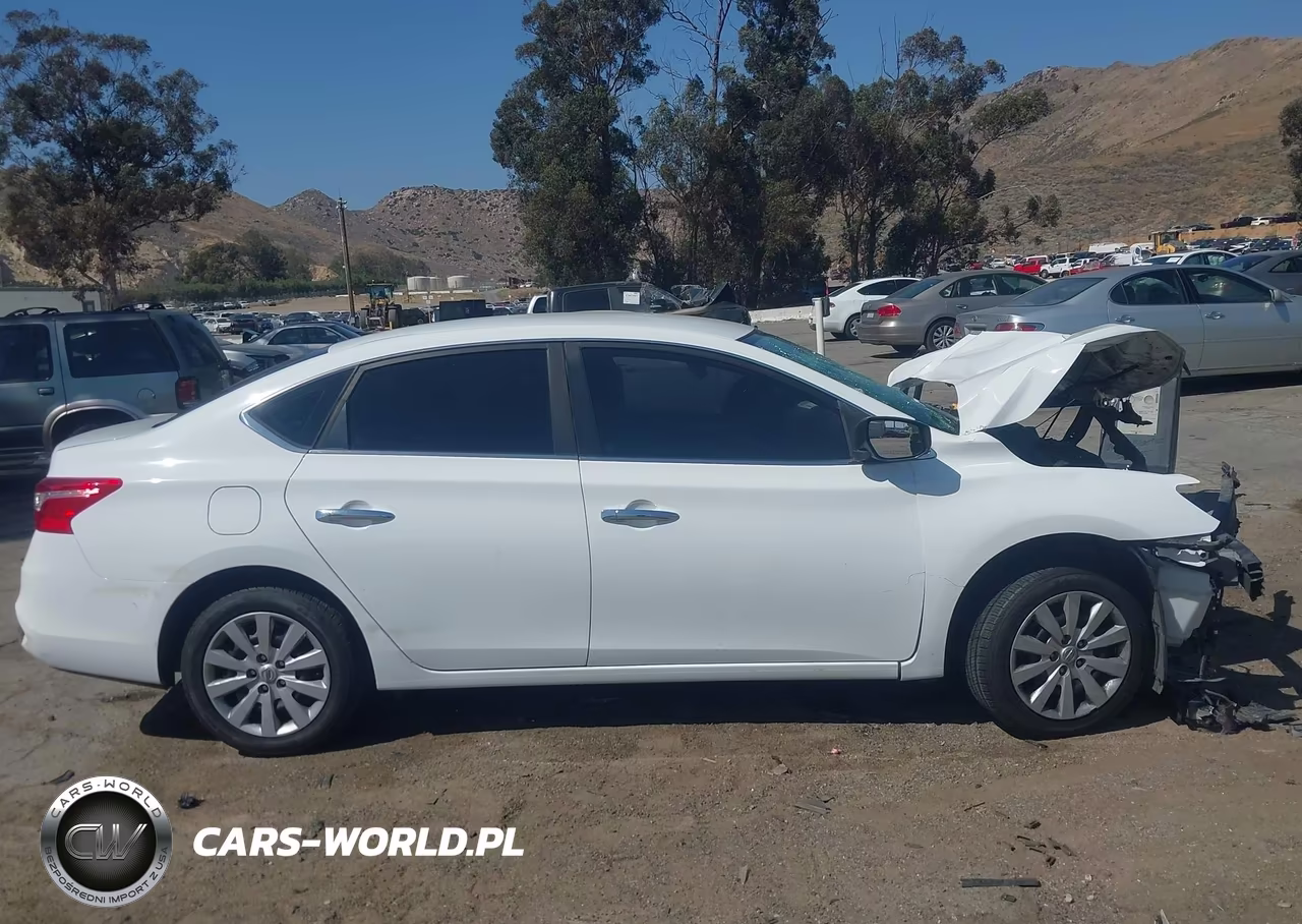 2018 Nissan Sentra S VIN:3N1AB7AP6JY312319 - 12