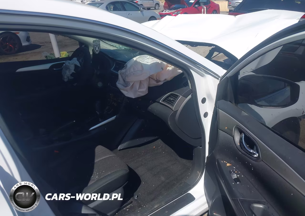 2018 Nissan Sentra S VIN:3N1AB7AP6JY312319 - 5