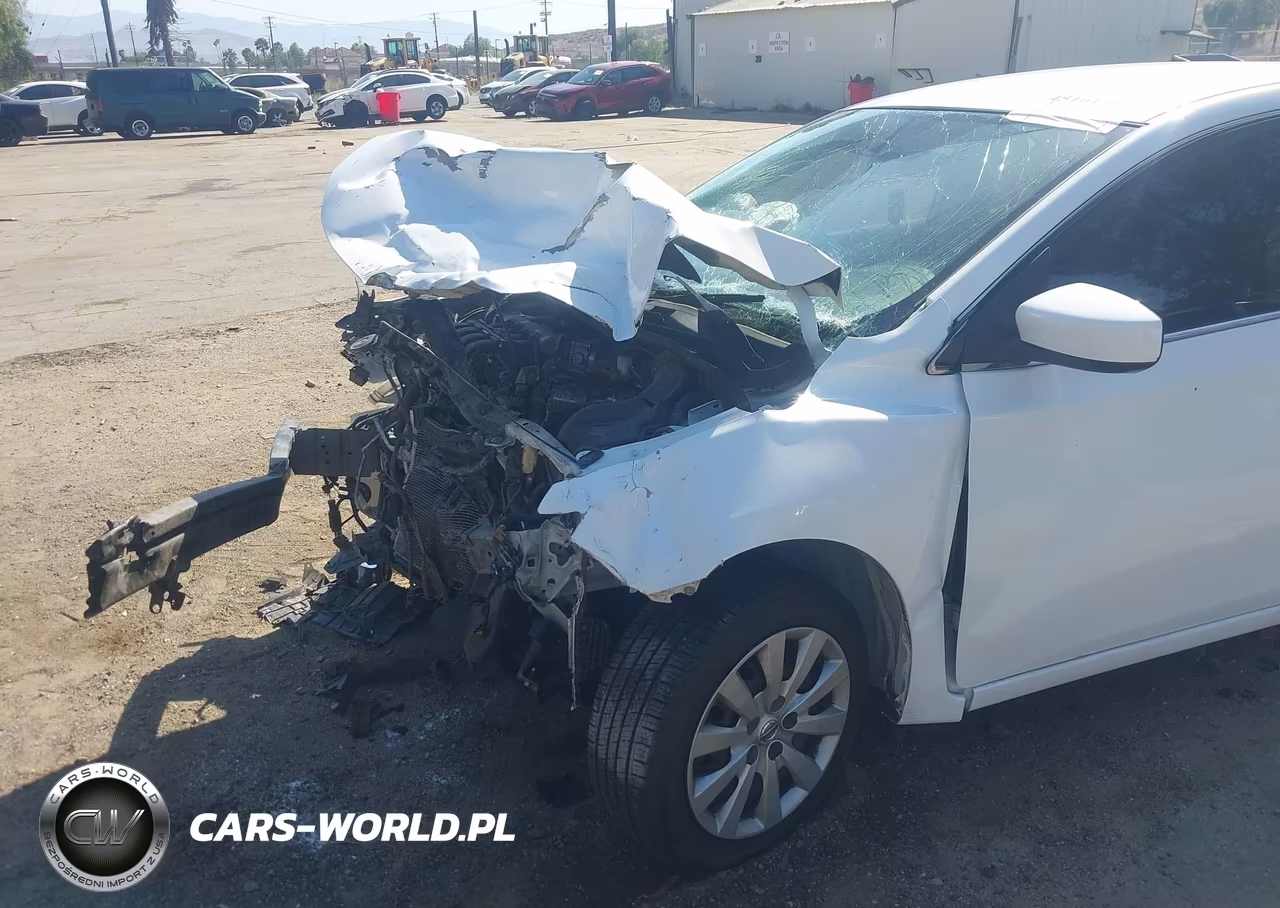 2018 Nissan Sentra S VIN:3N1AB7AP6JY312319 - 6
