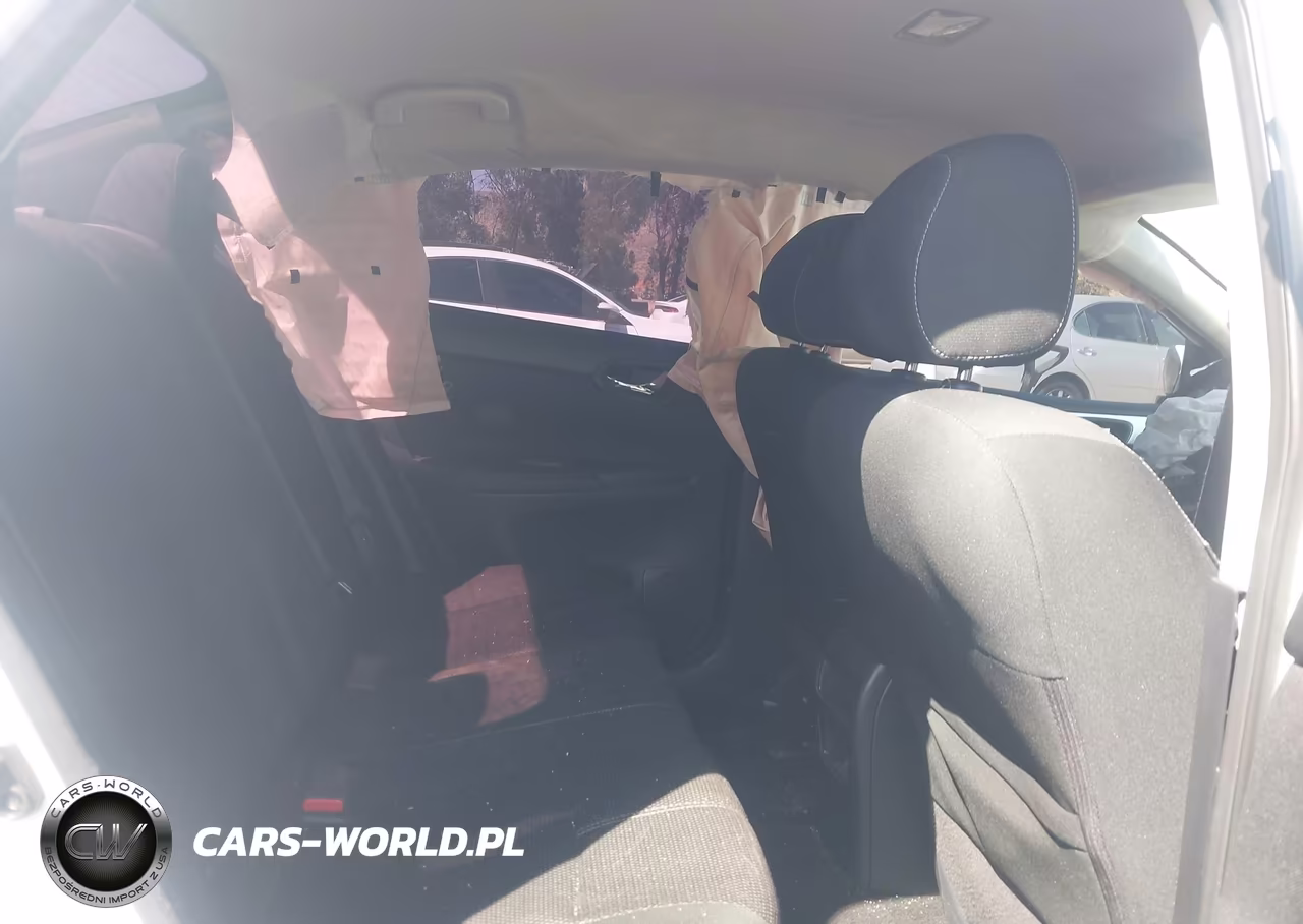 2018 Nissan Sentra S VIN:3N1AB7AP6JY312319 - 8