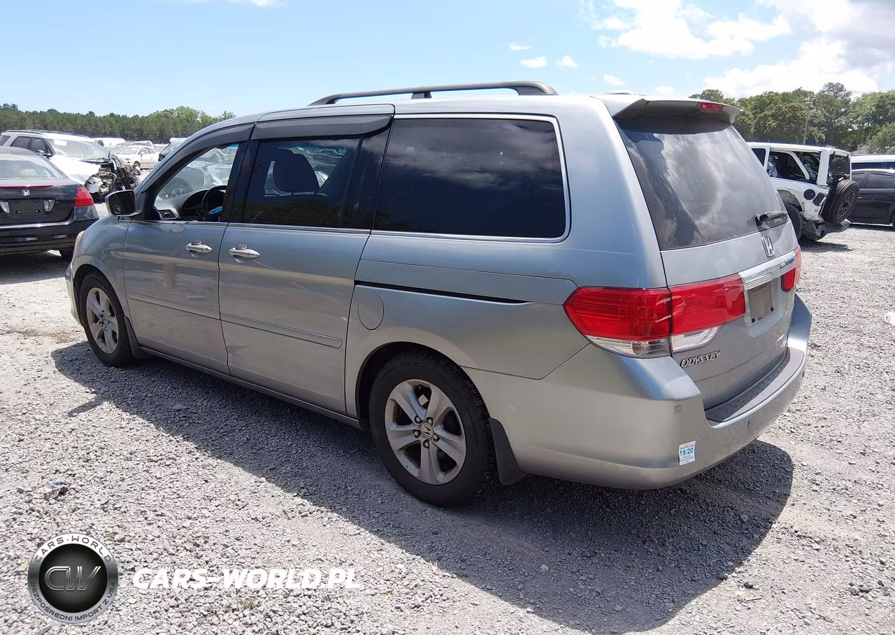 2008 Honda Odyssey Touring VIN:5FNRL38908B010429 - 3