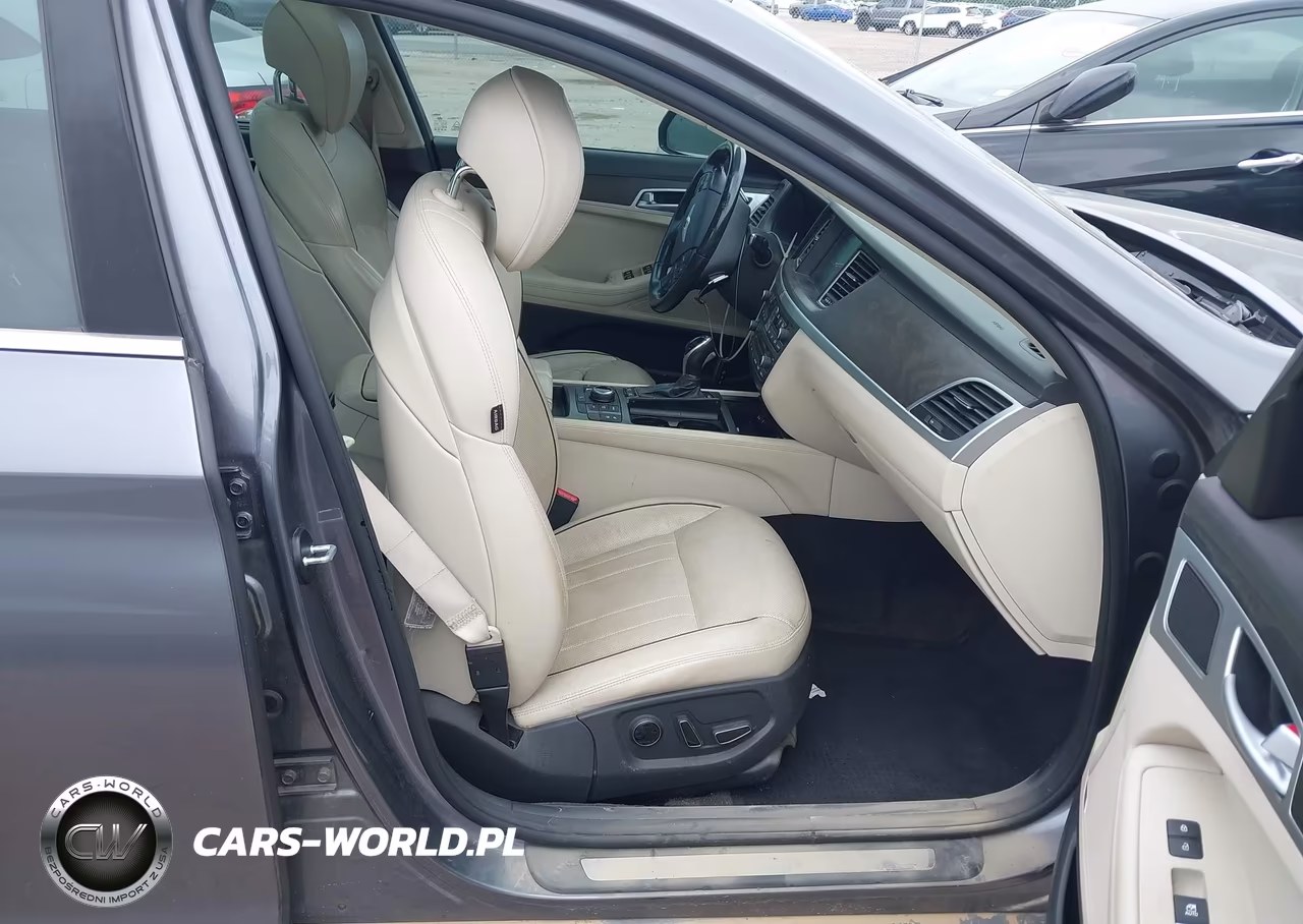 2015 Hyundai Genesis 3.8 VIN:KMHGN4JEXFU090160 - 5