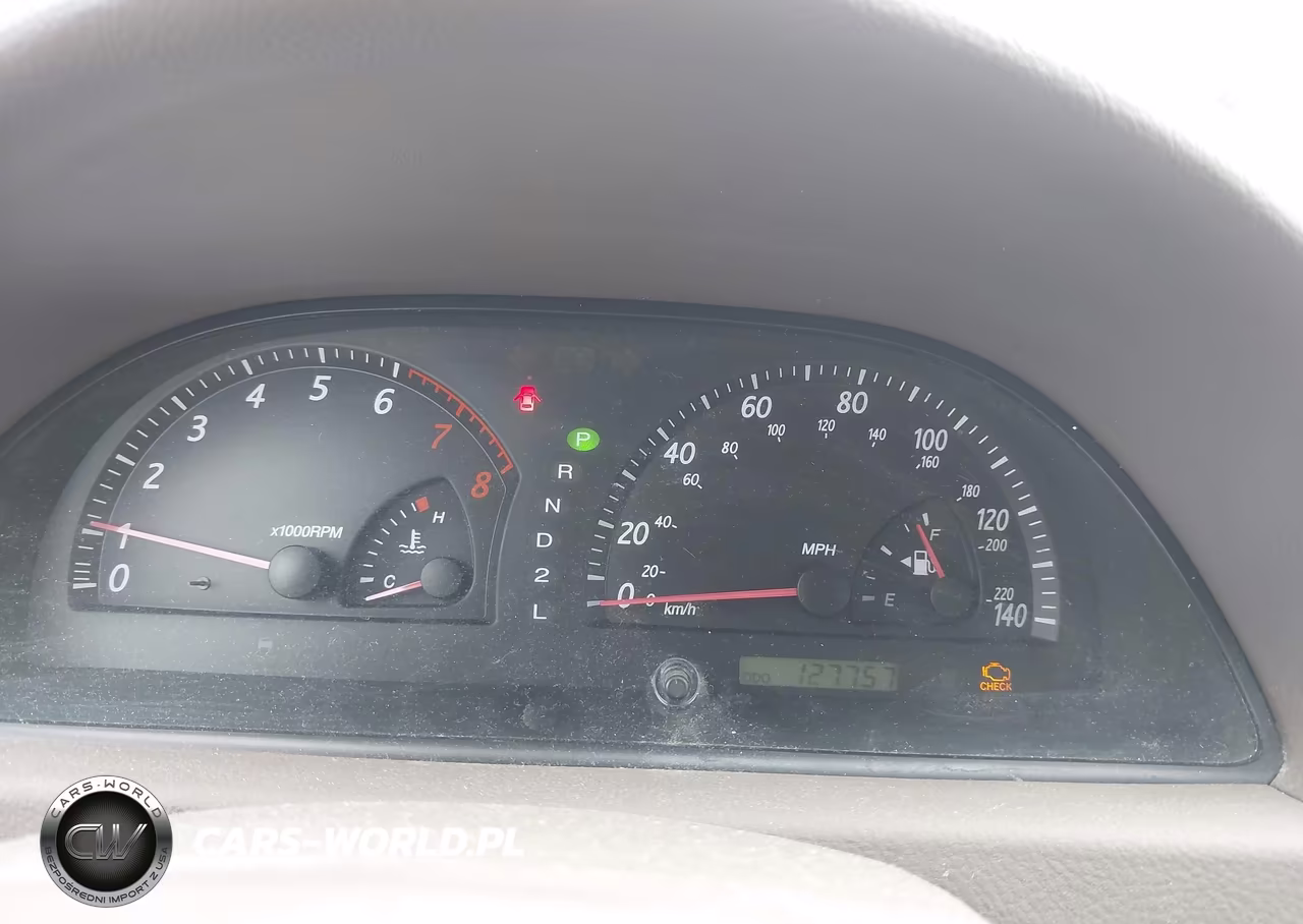 2002 Toyota Camry Le VIN:4T1BE32K72U106267 - 7