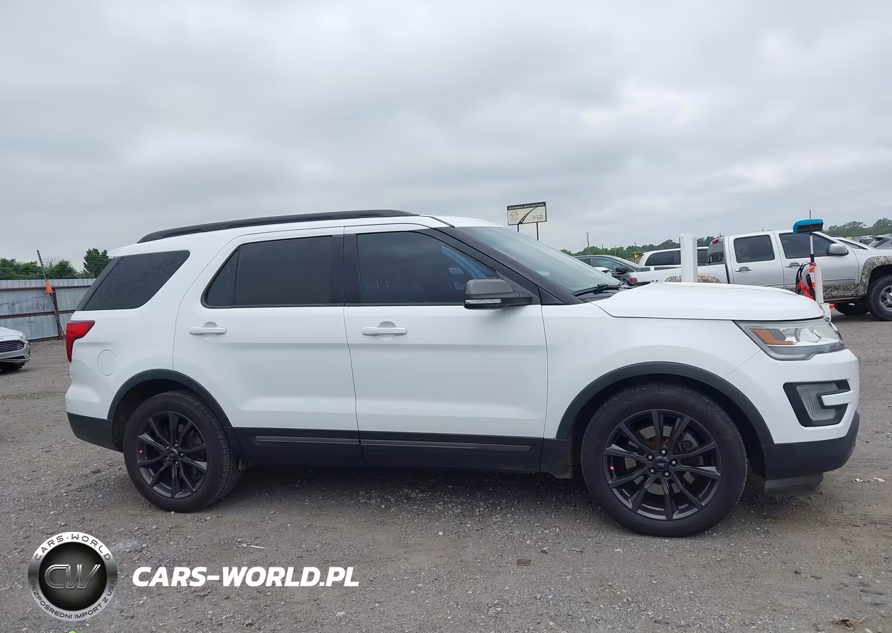 2017 Ford Explorer Xlt VIN:1FM5K7D86HGA22138 - 13