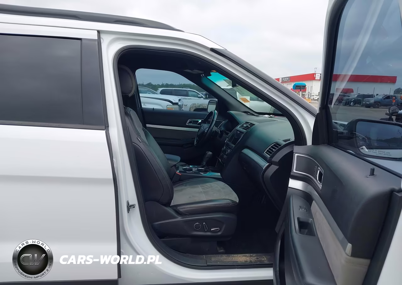 2017 Ford Explorer Xlt VIN:1FM5K7D86HGA22138 - 5