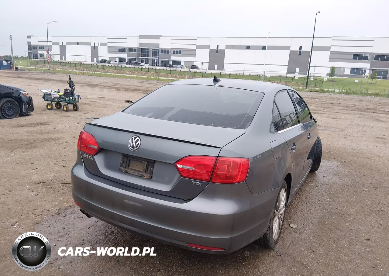 2014 Volkswagen Jetta 2.0L Tdi VIN:3VWLL7AJ4EM380109 - 4