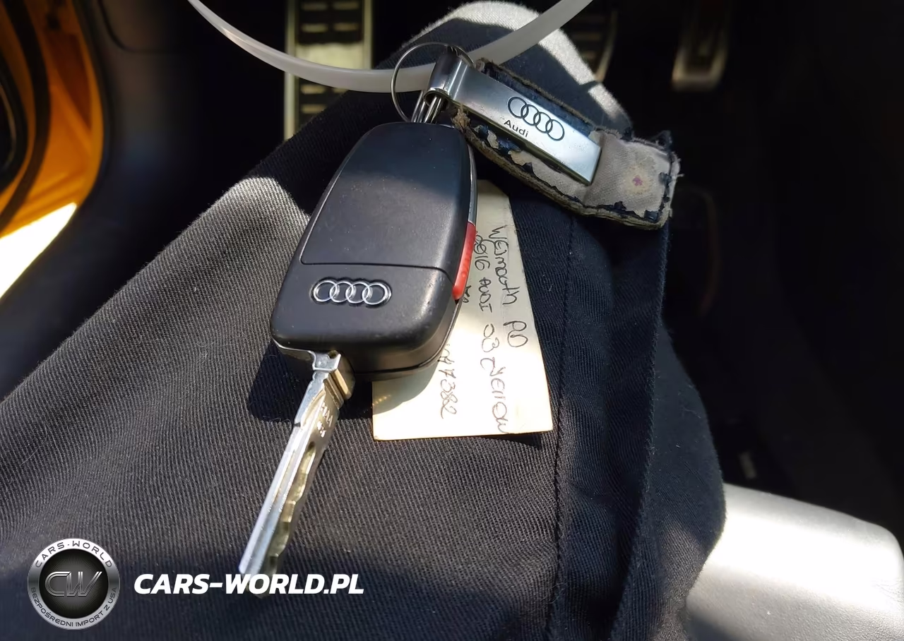 2017 Audi S3 2.0T Premium Plus VIN:WAUB1GFF2H1047382 - 11