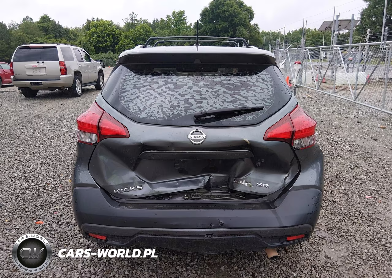 2019 Nissan Kicks Sr VIN:3N1CP5CU8KL564055 - 16