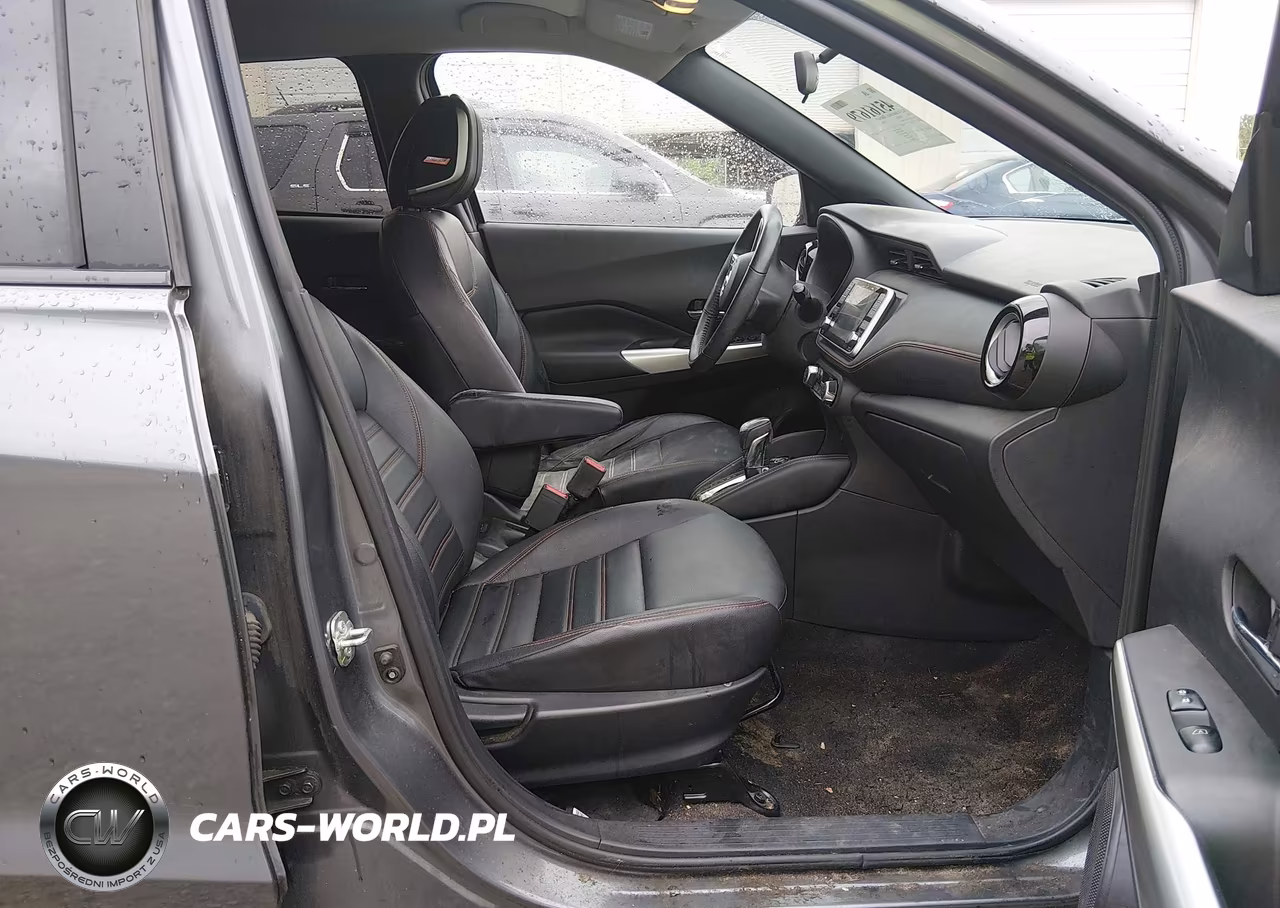 2019 Nissan Kicks Sr VIN:3N1CP5CU8KL564055 - 5