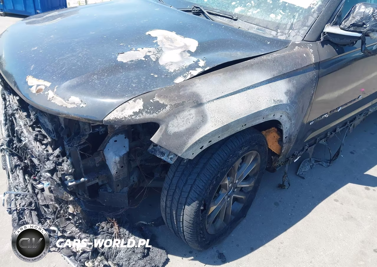 2022 Jeep Grand Cherokee L Overland 4X4 VIN:1C4RJKDG0N8538746 - 12