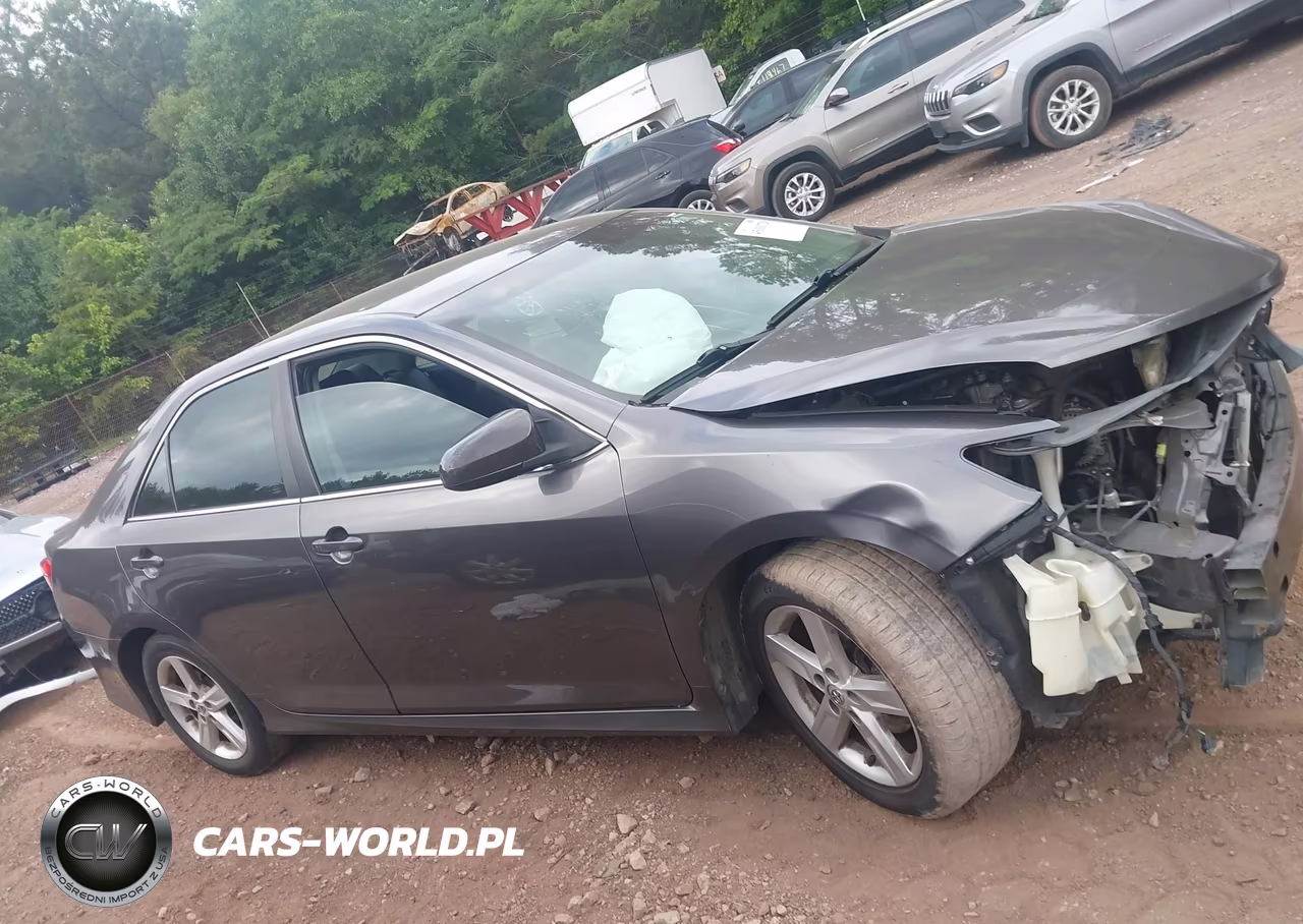 2014 Toyota Camry Se VIN:4T1BF1FK2EU335570 - 13