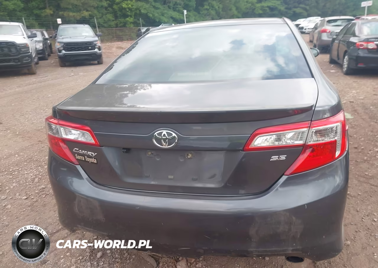 2014 Toyota Camry Se VIN:4T1BF1FK2EU335570 - 16