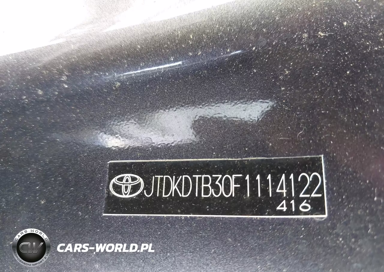 2015 Toyota Prius C Two VIN:JTDKDTB30F1114122 - 9