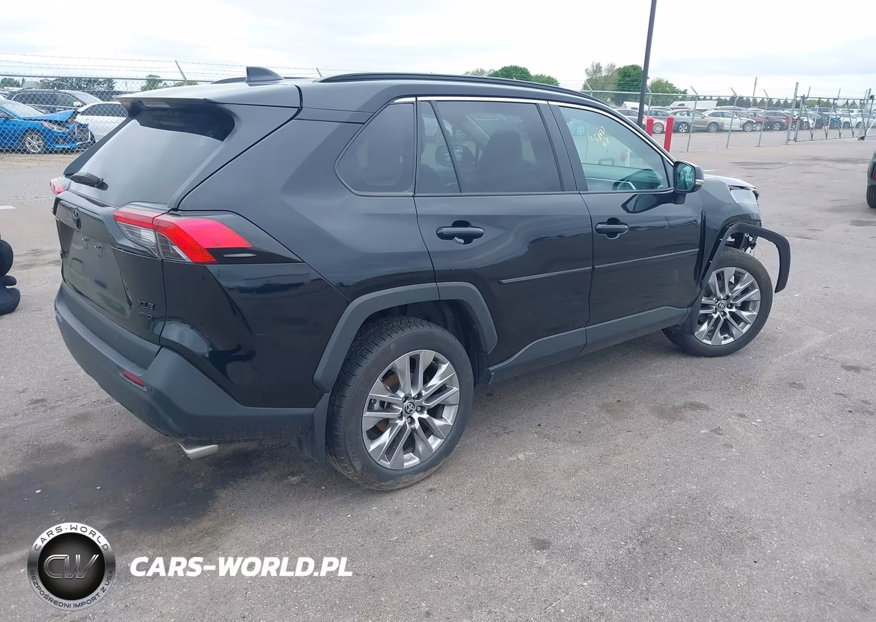 2023 Toyota Rav4 Xle Premium VIN:2T3A1RFV7PC363976 - 4