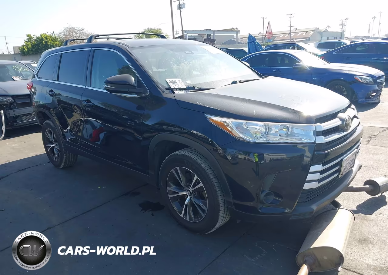 2019 Toyota Highlander Le – zdjęcie 1 z 21