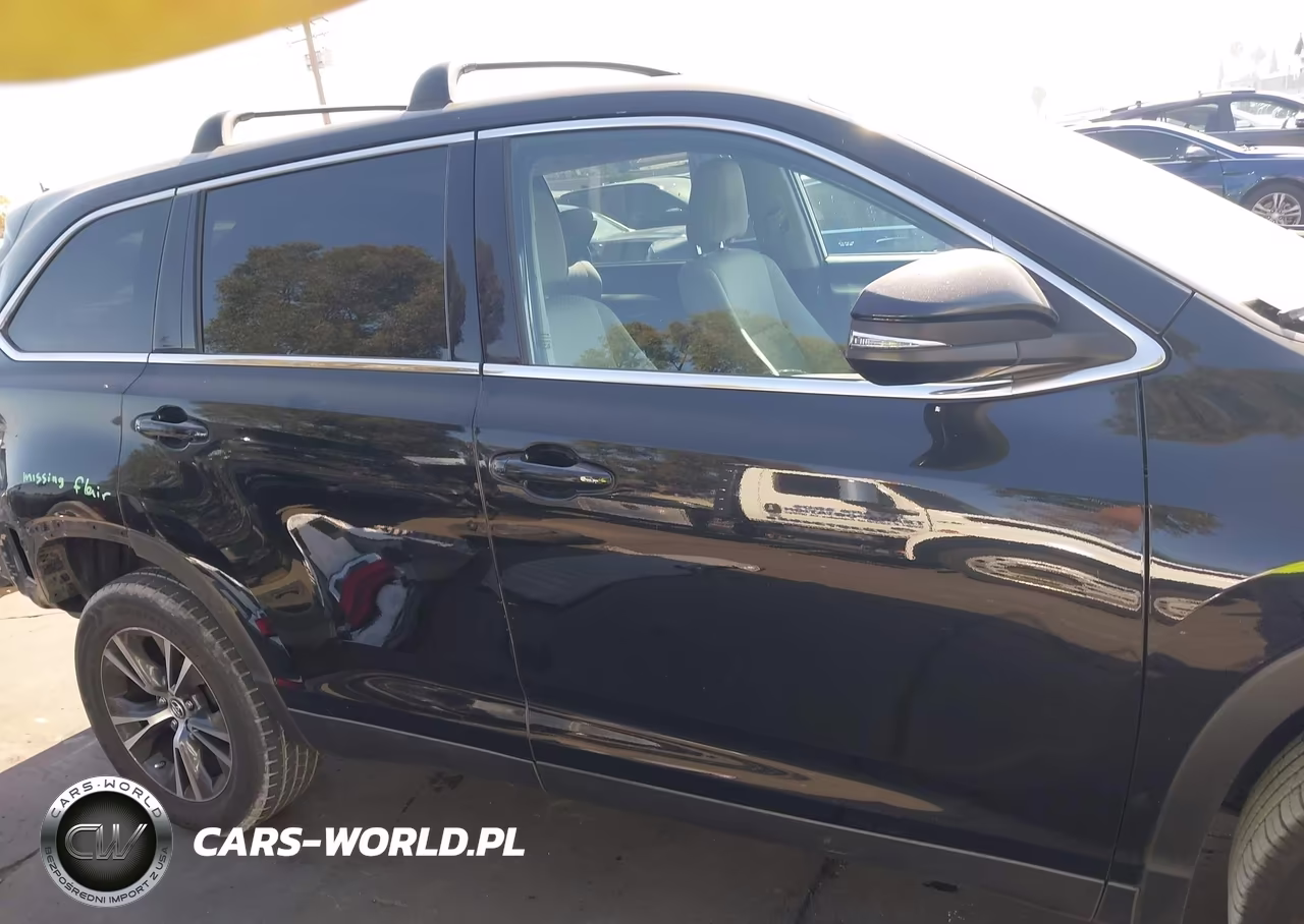 2019 Toyota Highlander Le VIN:5TDZARFH8KS054278 - 14