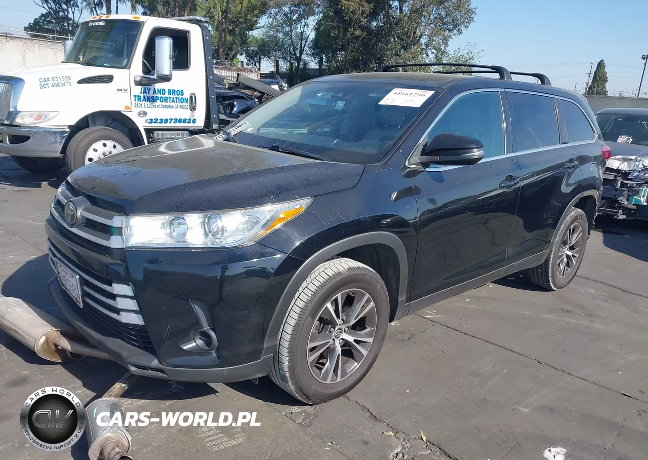 2019 Toyota Highlander Le VIN:5TDZARFH8KS054278 - 2