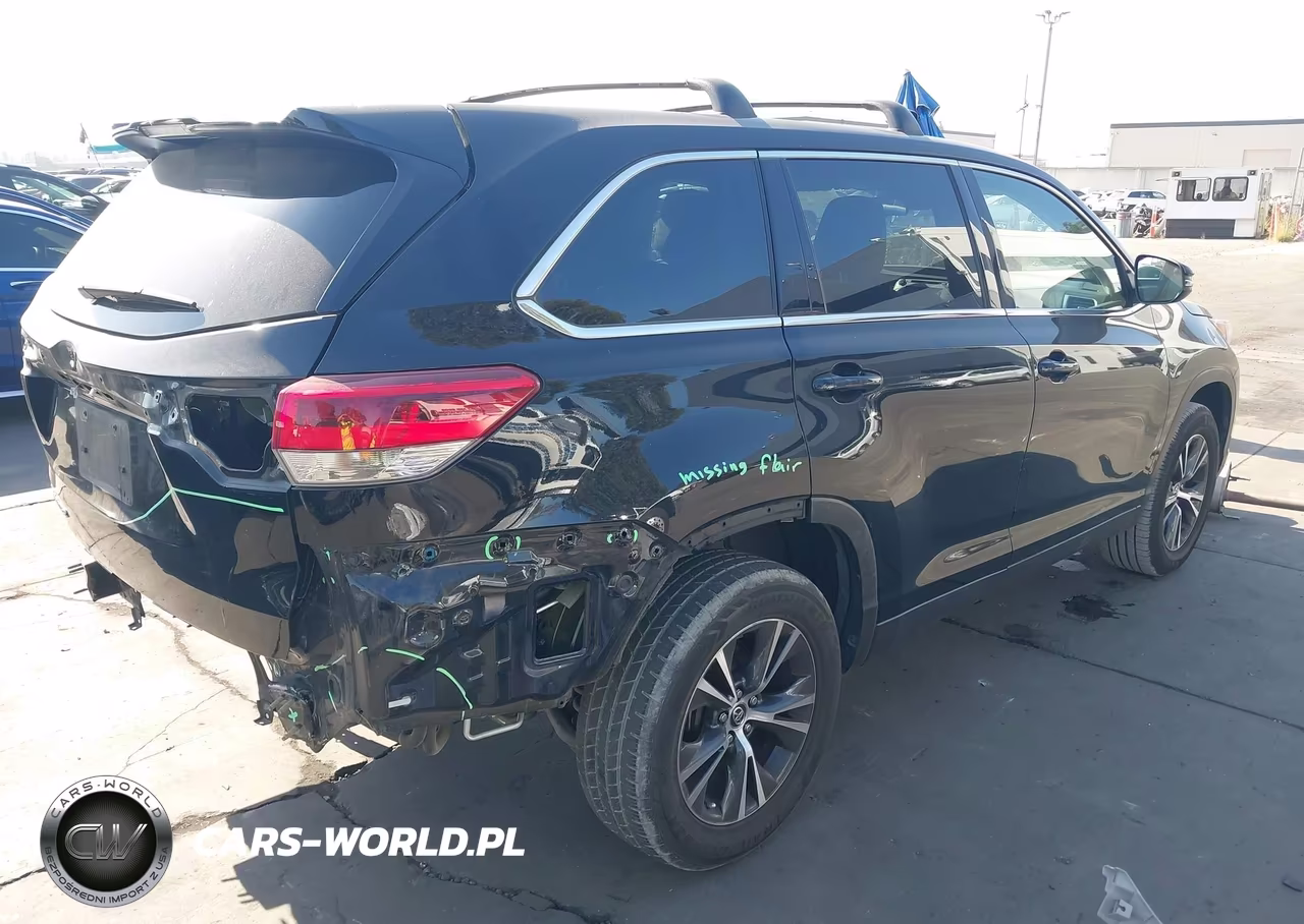 2019 Toyota Highlander Le VIN:5TDZARFH8KS054278 - 4