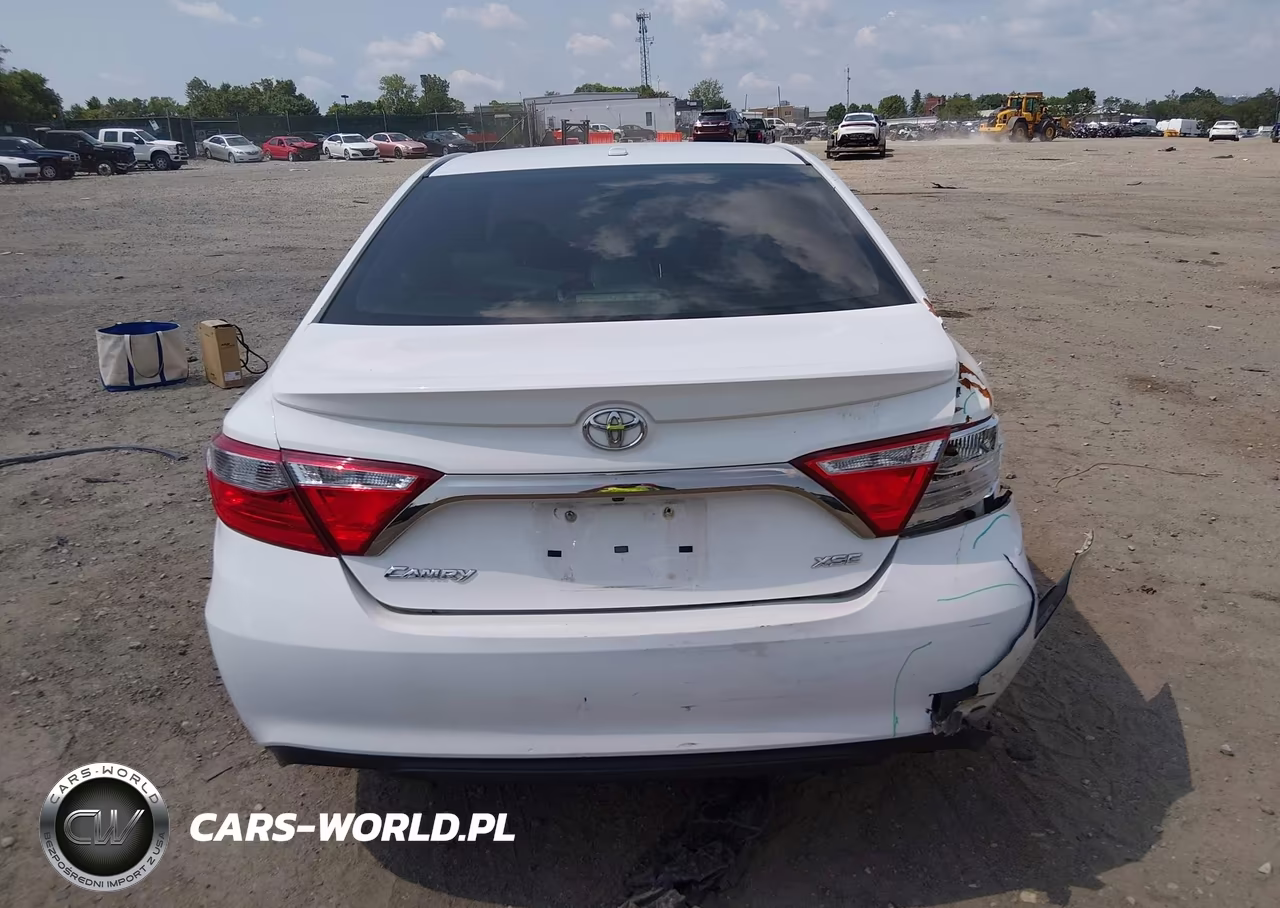 2017 Toyota Camry Xse VIN:4T1BF1FK8HU633125 - 15