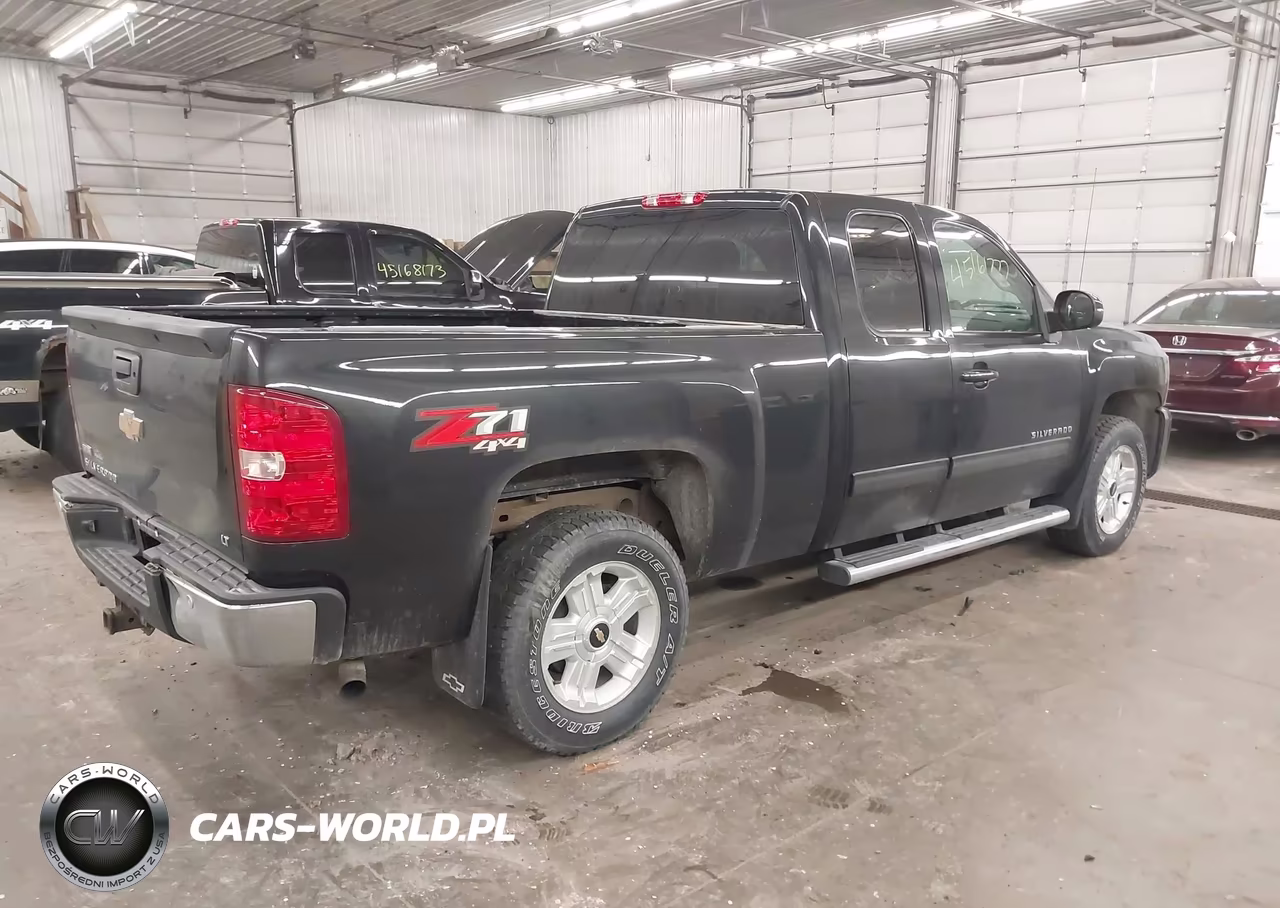 2010 Chevrolet Silverado 1500 Lt VIN:1GCSKSE36AZ200069 - 4