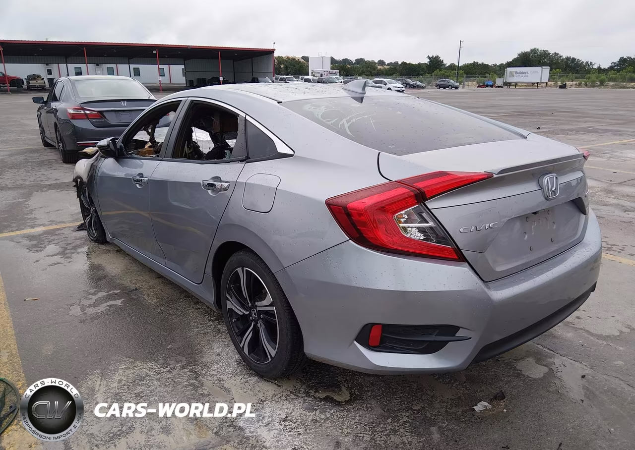 2017 Honda Civic Touring VIN:19XFC1F94HE032093 - 3