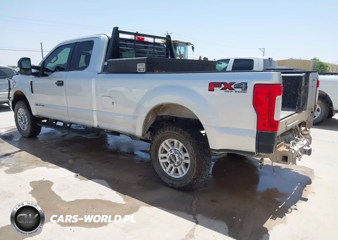 2019 Ford F-250 Xlt VIN:1FT7X2BTXKED41568 - 3