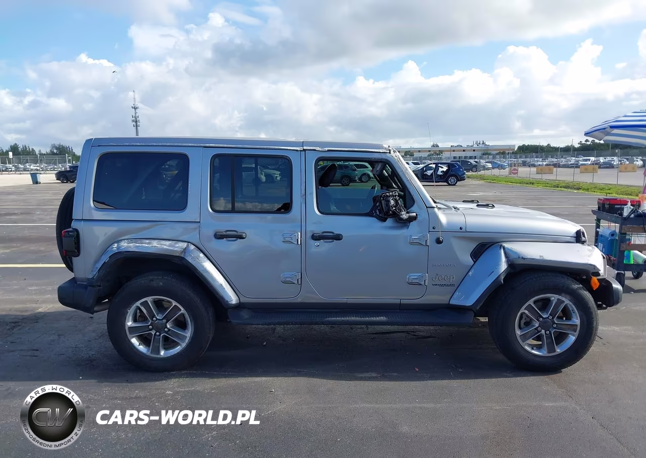 2021 Jeep Wrangler Unlimited Sahara 4X4 VIN:1C4HJXEN9MW613945 - 13
