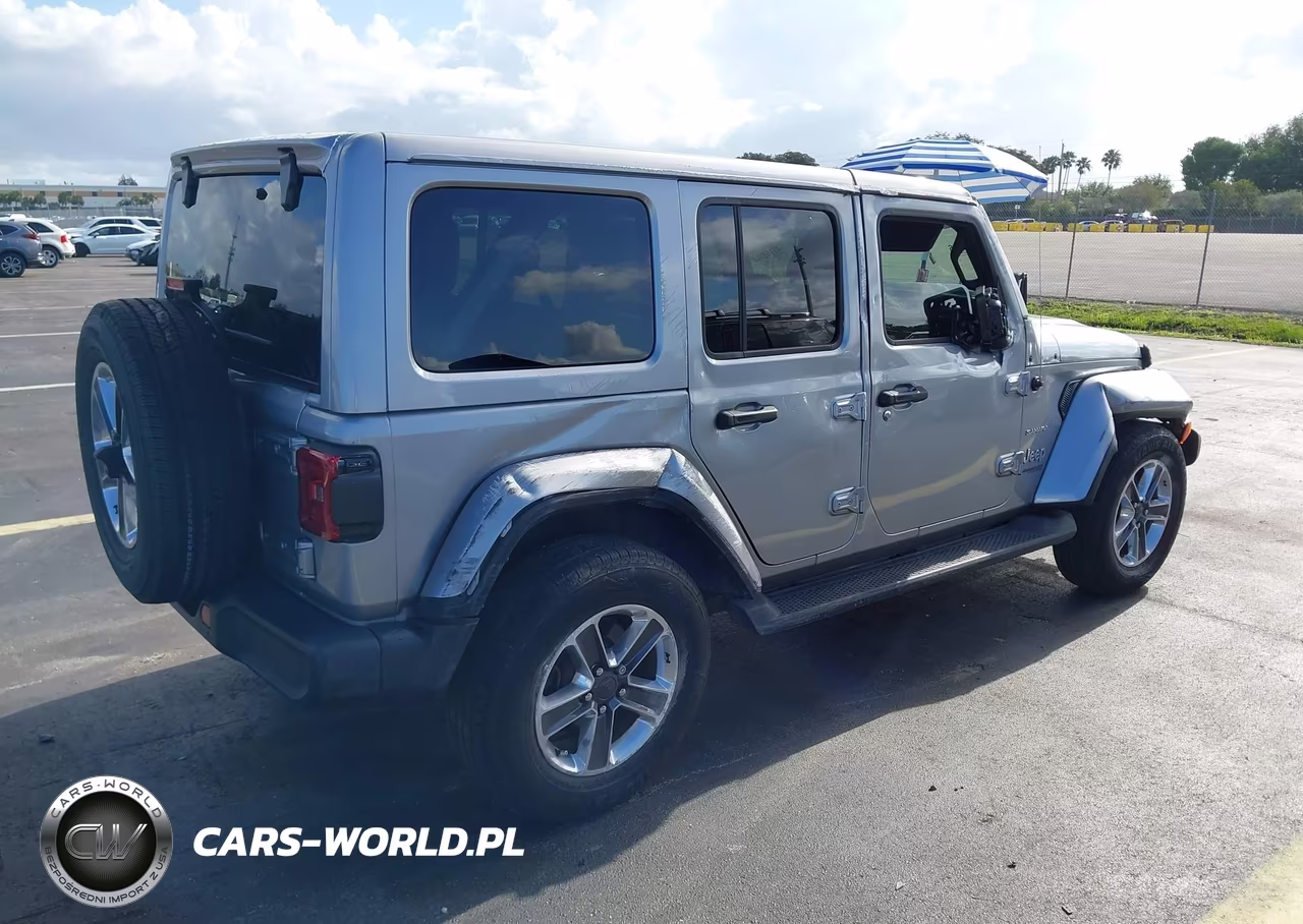 2021 Jeep Wrangler Unlimited Sahara 4X4 VIN:1C4HJXEN9MW613945 - 4