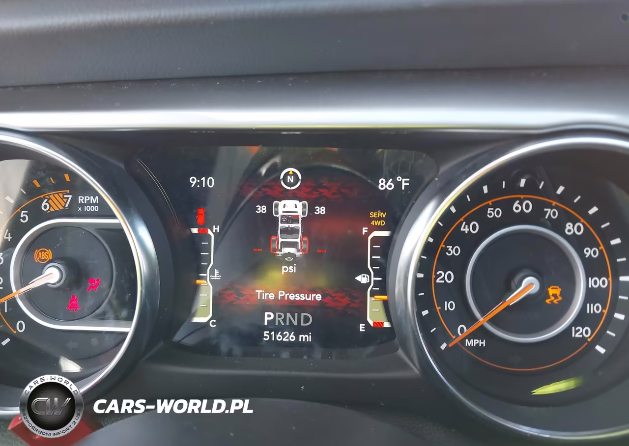 2021 Jeep Wrangler Unlimited Sahara 4X4 VIN:1C4HJXEN9MW613945 - 7