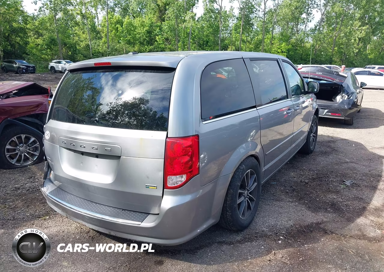 2017 Dodge Grand Caravan Cvp-Sxt VIN:2C4RDGBG6HR628922 - 4