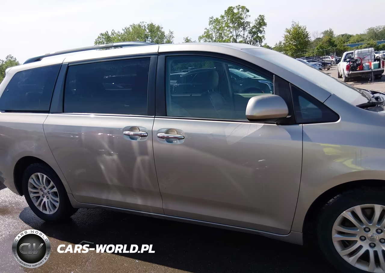 2016 Toyota Sienna Xle 8 Passenger VIN:5TDYK3DC1GS742689 - 13