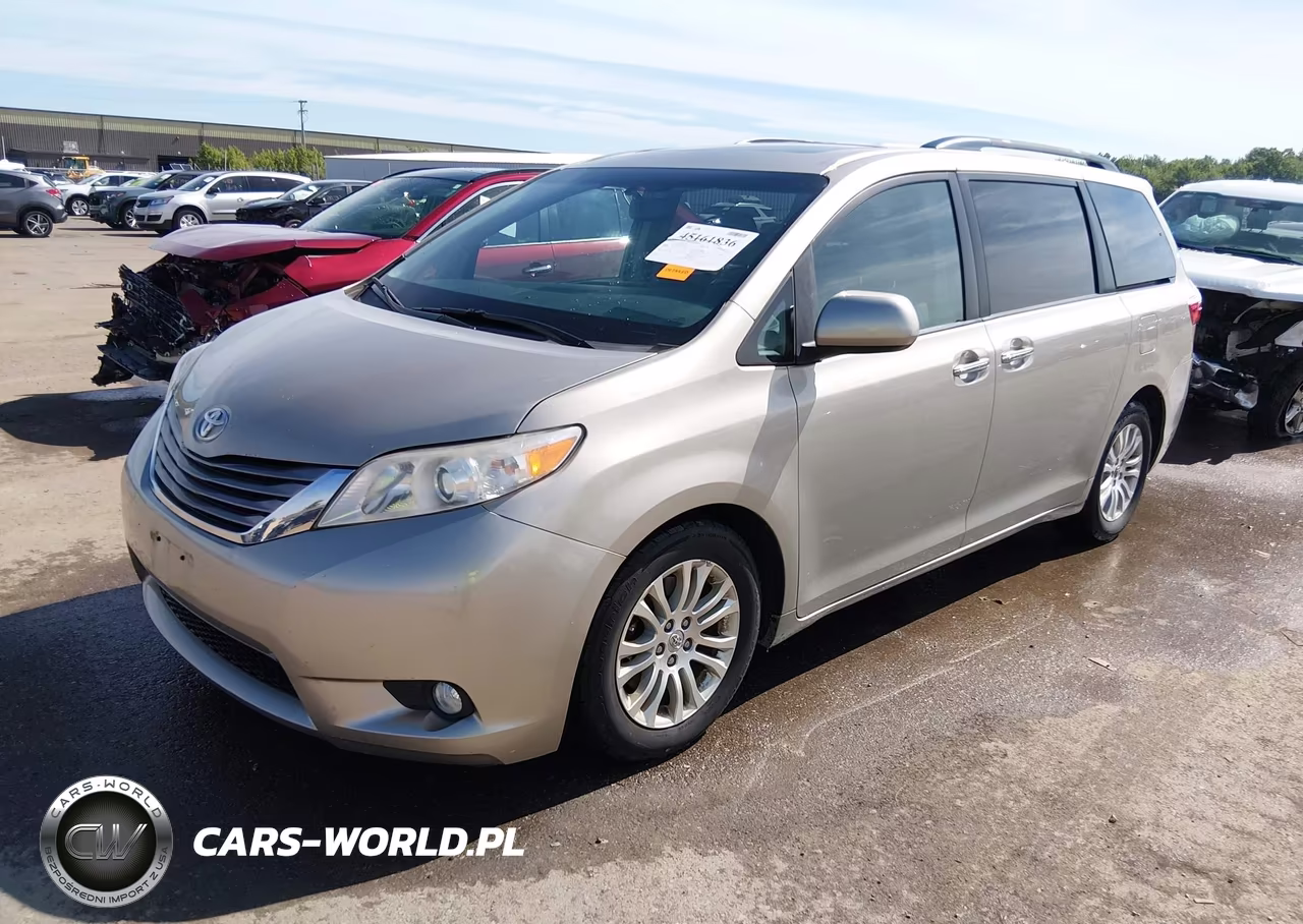2016 Toyota Sienna Xle 8 Passenger VIN:5TDYK3DC1GS742689 - 2