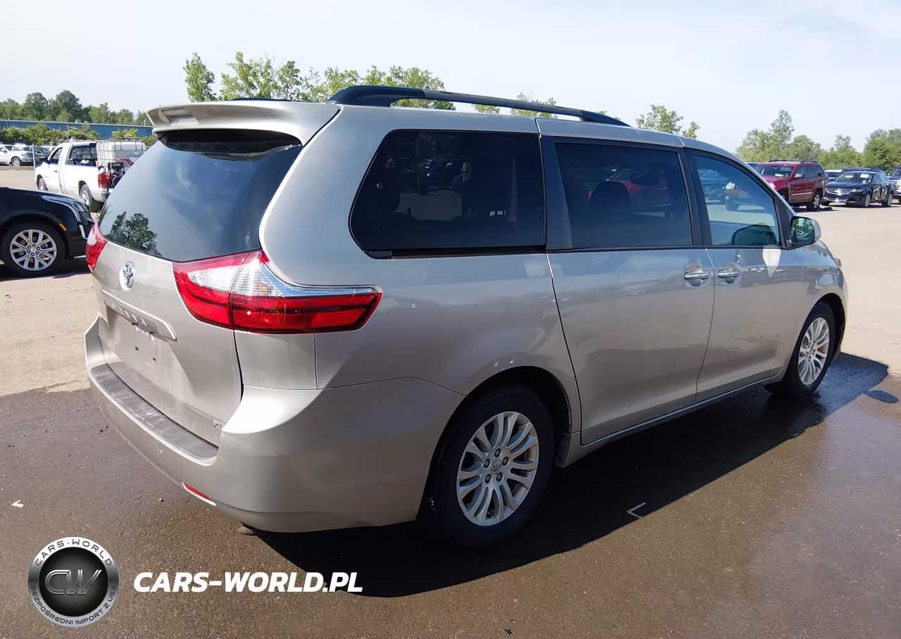 2016 Toyota Sienna Xle 8 Passenger VIN:5TDYK3DC1GS742689 - 4
