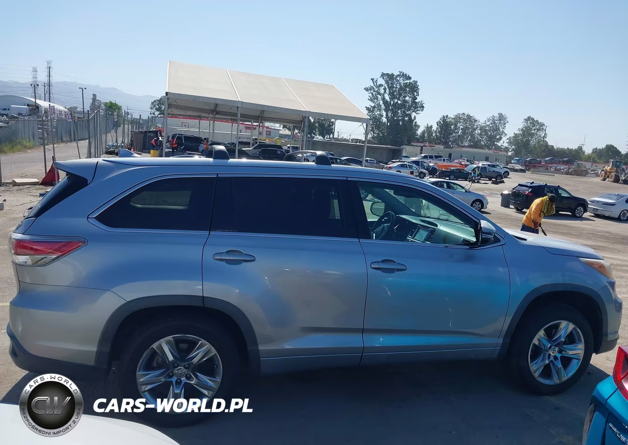 2015 Toyota Highlander Limited V6 VIN:5TDYKRFH3FS079846 - 13