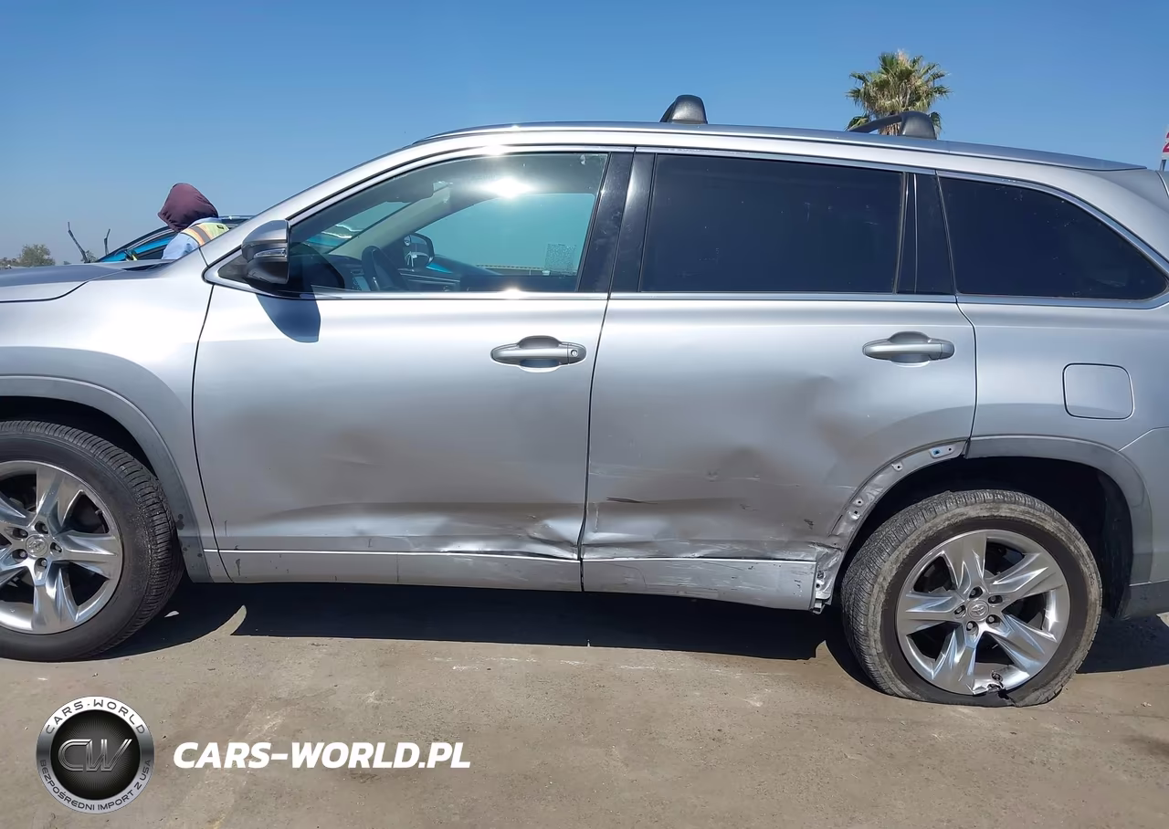 2015 Toyota Highlander Limited V6 VIN:5TDYKRFH3FS079846 - 6