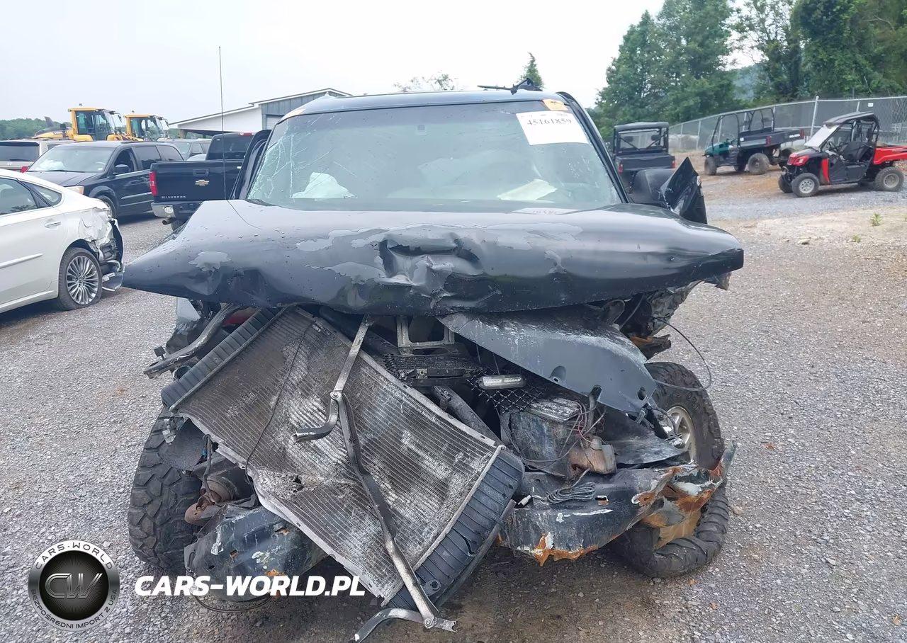 2002 Chevrolet Tahoe Z71 VIN:1GNEK13Z92R235485 - 12
