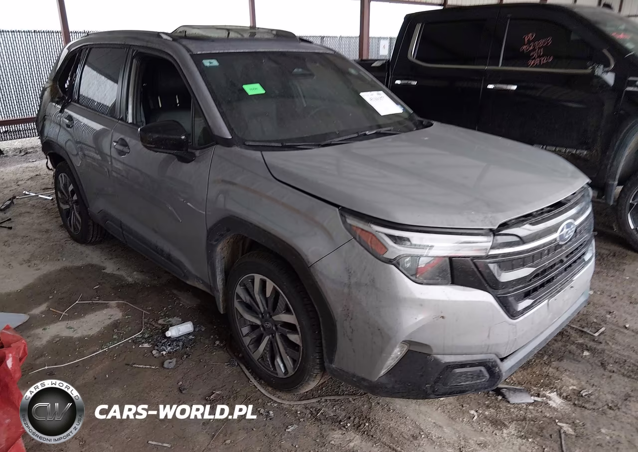 2025 Subaru Forester Touring – zdjęcie 1 z 11