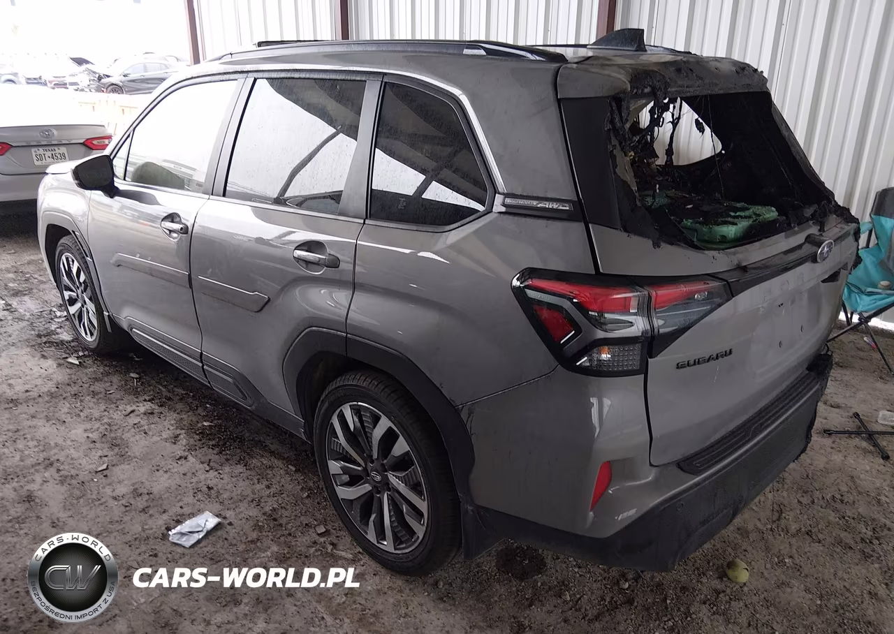 2025 Subaru Forester Touring VIN:JF2SLDTC7SH415982 - 3