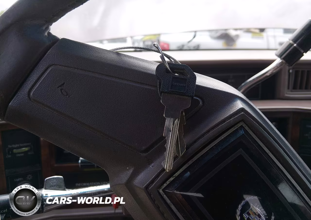 1988 Cadillac Deville VIN:1G6CD1152J4328051 - 11