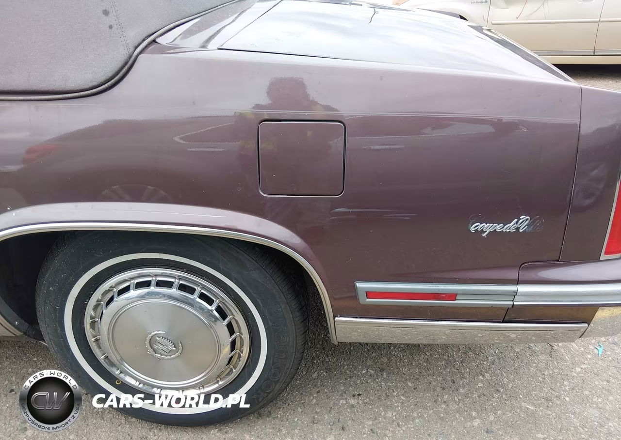 1988 Cadillac Deville VIN:1G6CD1152J4328051 - 15