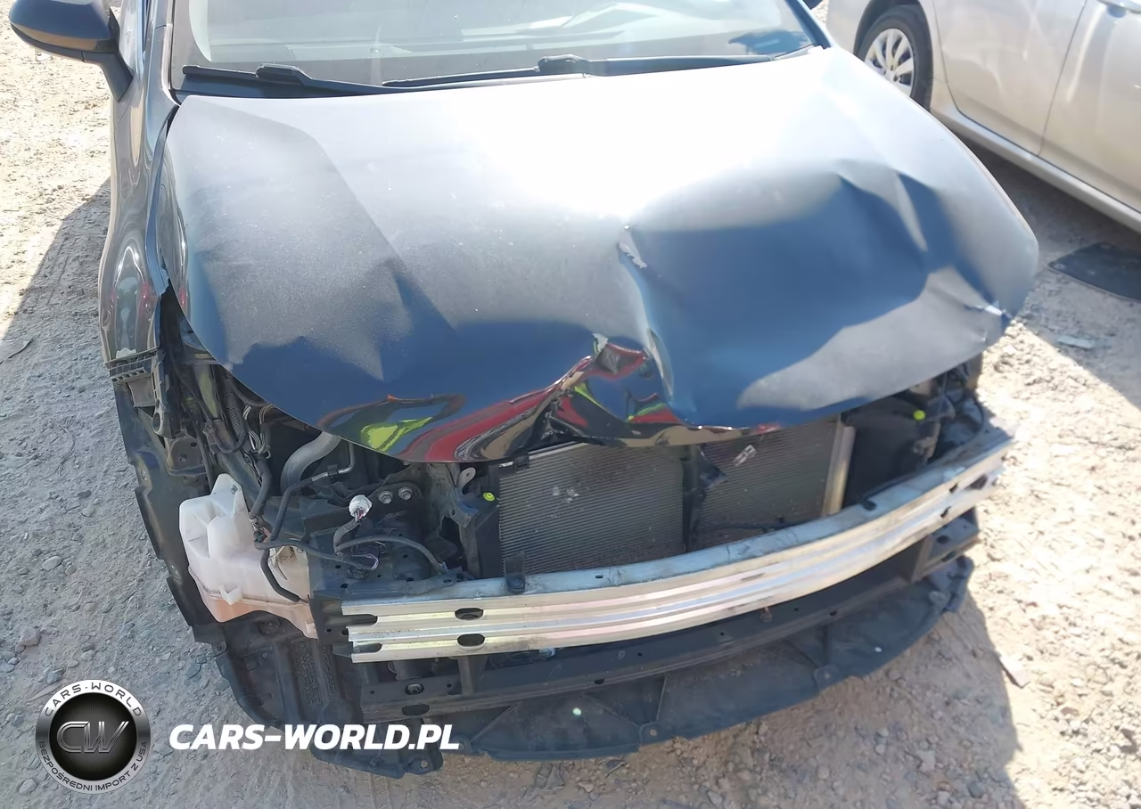 2020 Toyota Corolla L VIN:JTDDPRAE2LJ078015 - 6