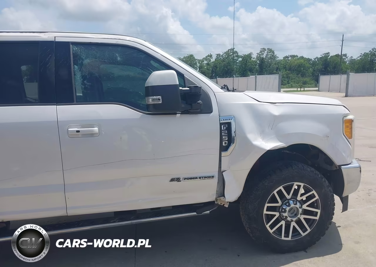 2017 Ford F-250 Lariat VIN:1FT7W2BTXHEB39888 - 16