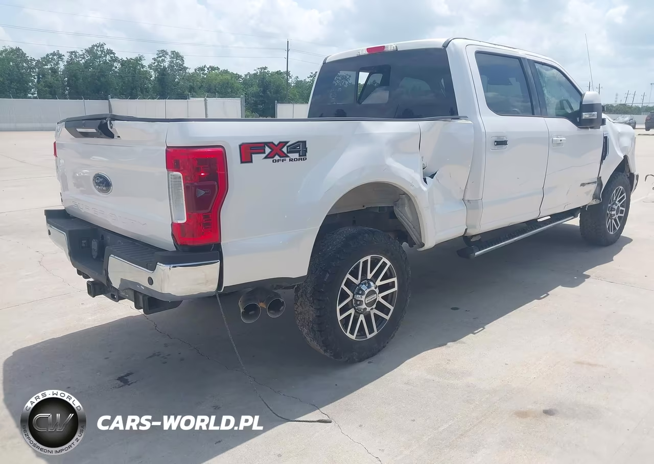 2017 Ford F-250 Lariat VIN:1FT7W2BTXHEB39888 - 4