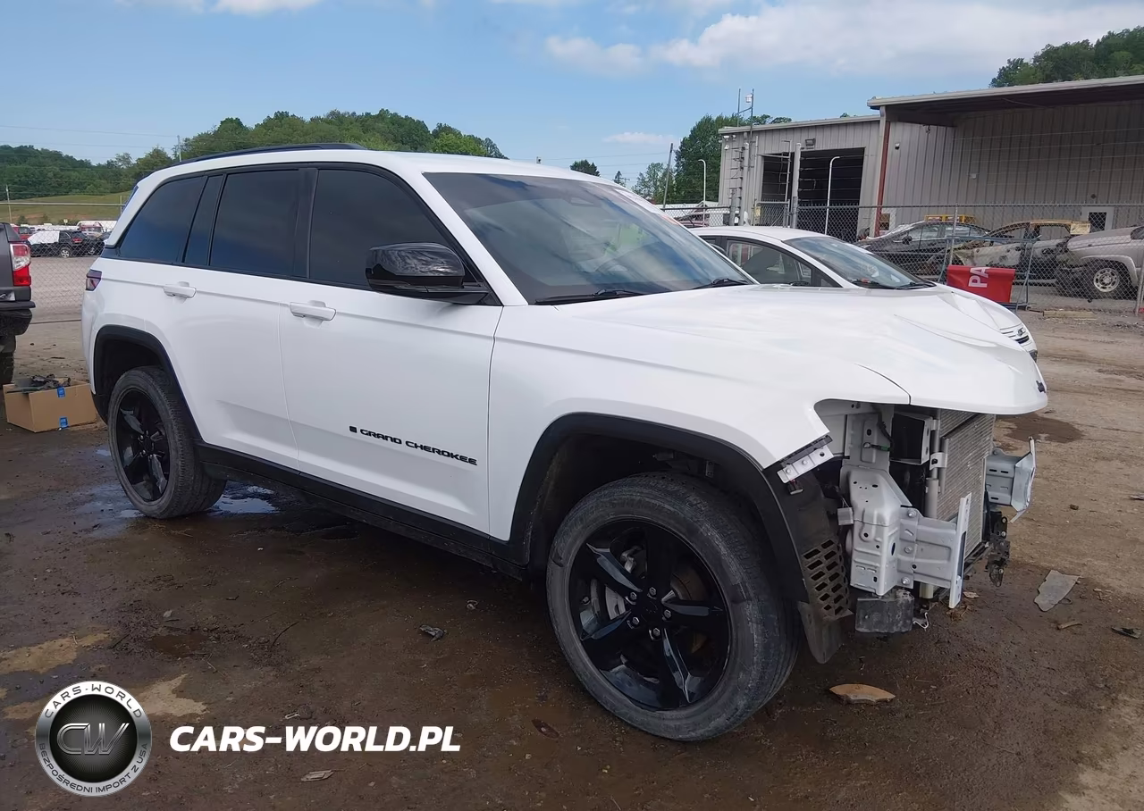 2024 Jeep Grand Cherokee Altitude 4X4 – zdjęcie 1 z 19