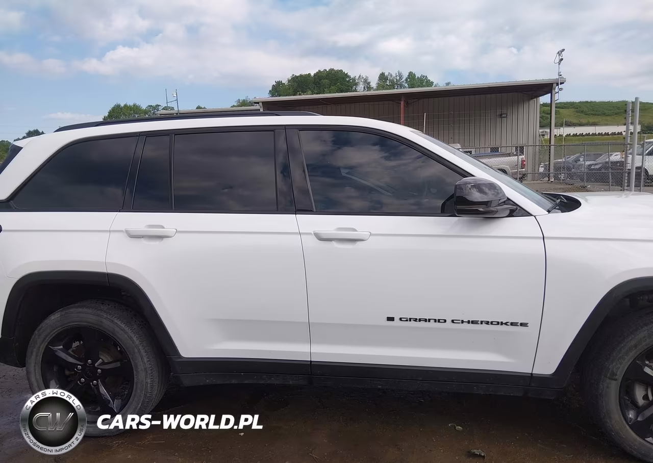 2024 Jeep Grand Cherokee Altitude 4X4 VIN:1C4RJHAG6R8938842 - 14