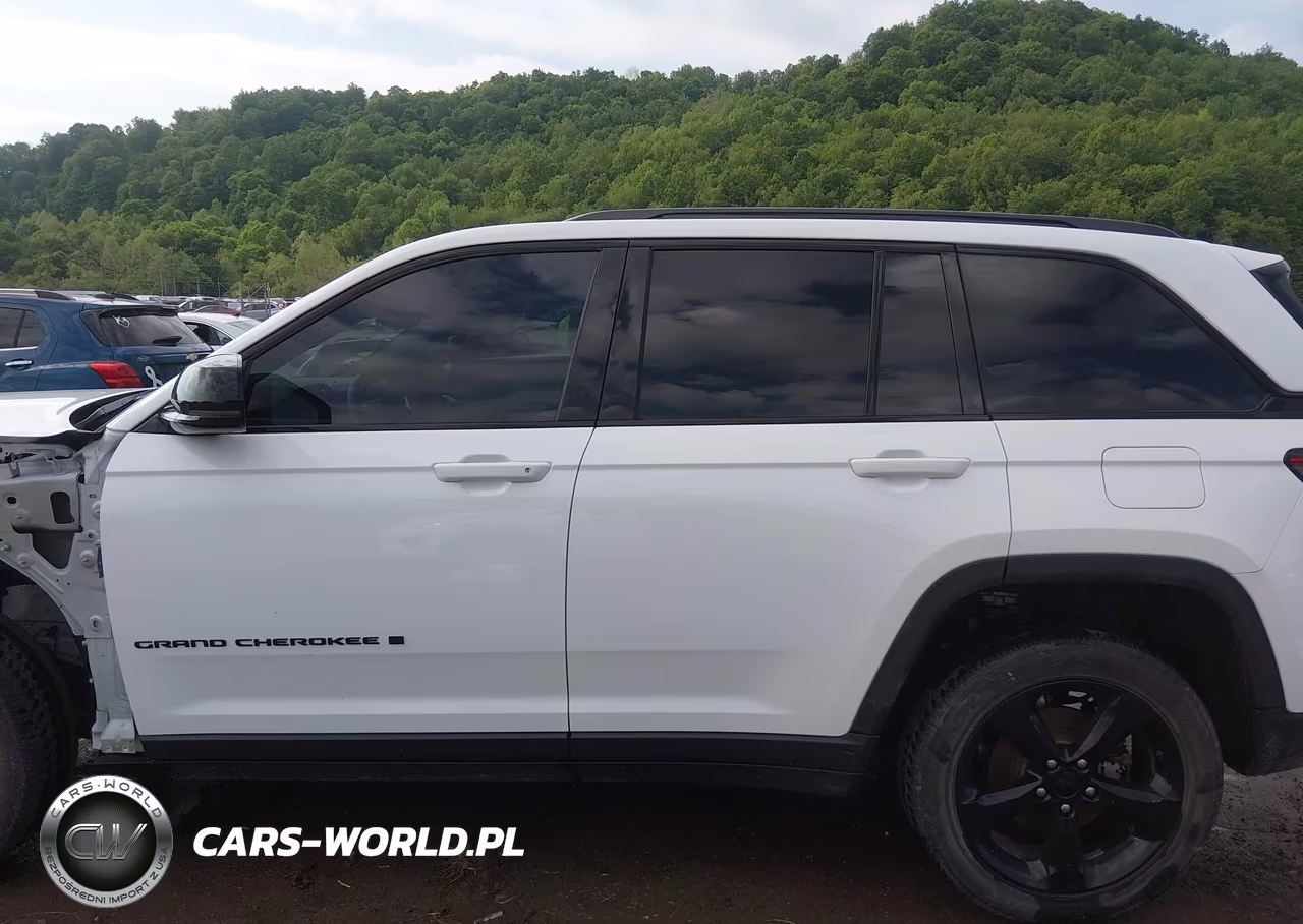 2024 Jeep Grand Cherokee Altitude 4X4 VIN:1C4RJHAG6R8938842 - 15
