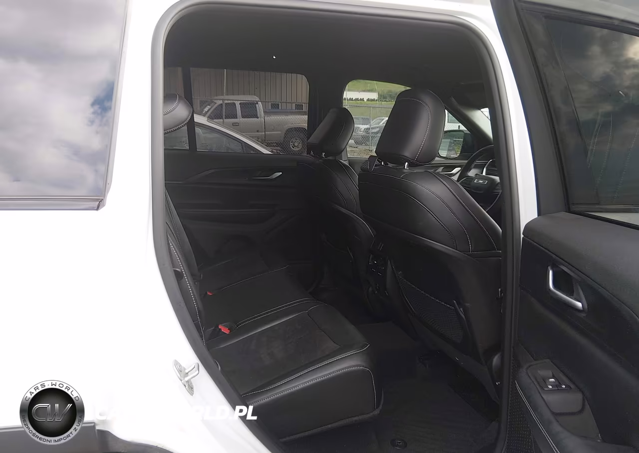 2024 Jeep Grand Cherokee Altitude 4X4 VIN:1C4RJHAG6R8938842 - 8